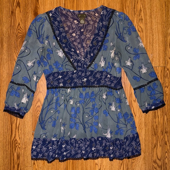 Anthropologie Fei Silk Floral Blouse ASO Lorelai in Gilmoure Girls Size 4 - Picture 5 of 10